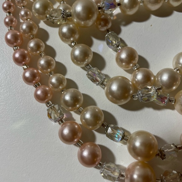 60’s pink and ivory faux pearls mixed with crystals 5 strand necklace - Picture 3 of 3